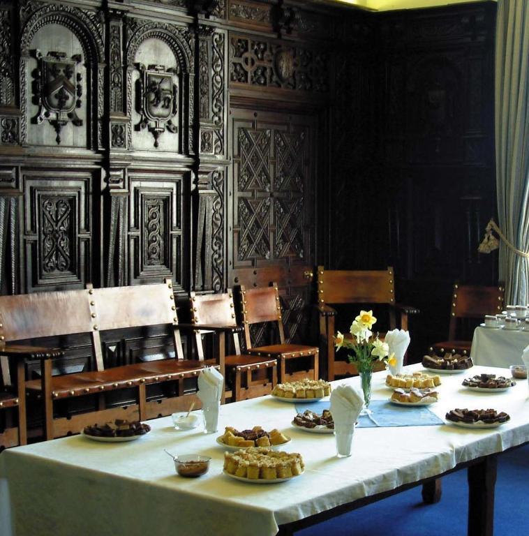 Maison d'hôtes Gregynog Hall à Tregynon Extérieur photo