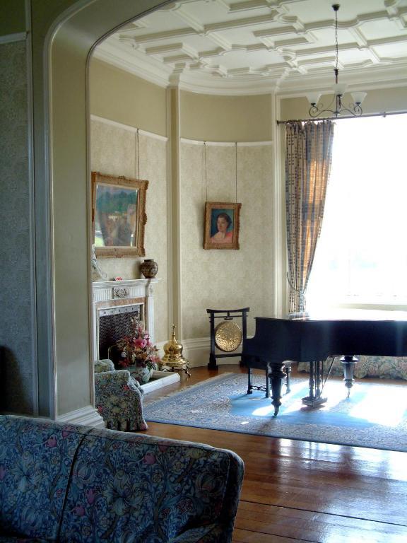 Maison d'hôtes Gregynog Hall à Tregynon Extérieur photo